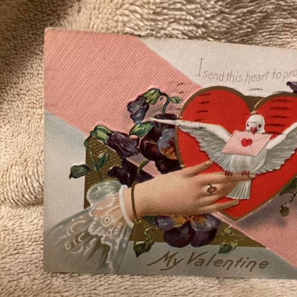 VINTAGE Embossed Valentines postcard 191 - Picture 5 of 5